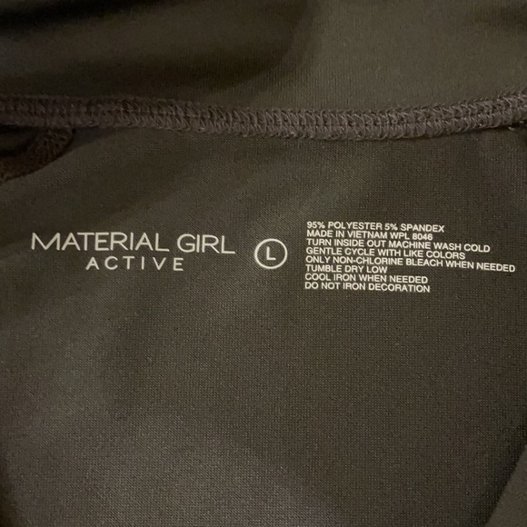 NWOT MATERIAL GIRL Active zip up! Size Large. Long sleeve, liquid silver / grey - Picture 9 of 9